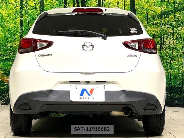 Mazda DEMIO 2015-12 8437631-15