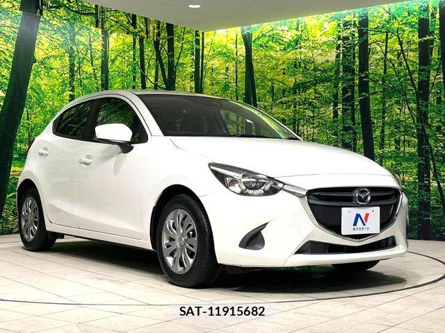 Mazda DEMIO 2015-12 8437631-16