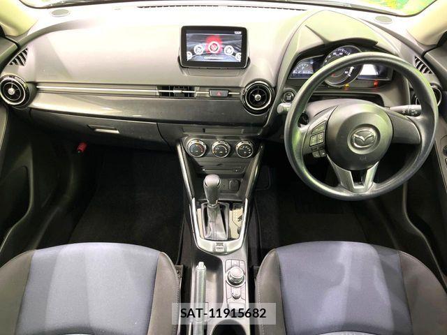 Mazda DEMIO 2015-12 8437631-2