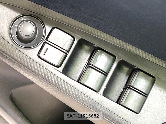 Mazda DEMIO 2015-12 8437631-7