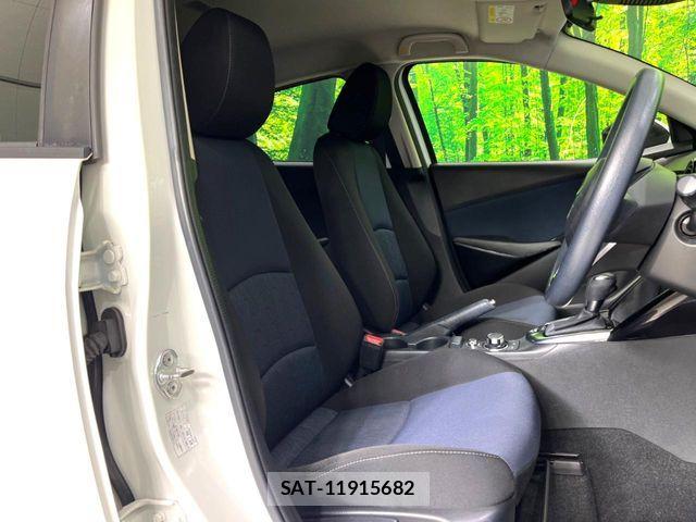 Mazda DEMIO 2015-12 8437631-8