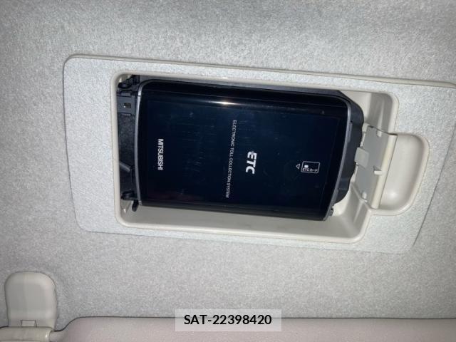 Mazda DEMIO 2013-09 8438079-8