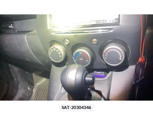 Mazda DEMIO 2013-08 8457380-26