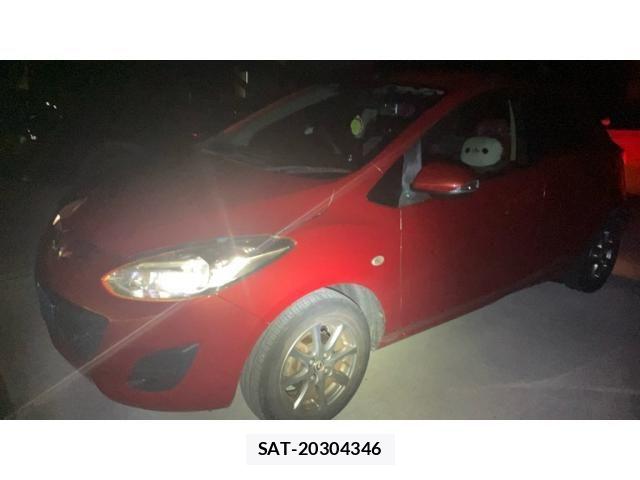 Mazda DEMIO 2013-08 8457380-2