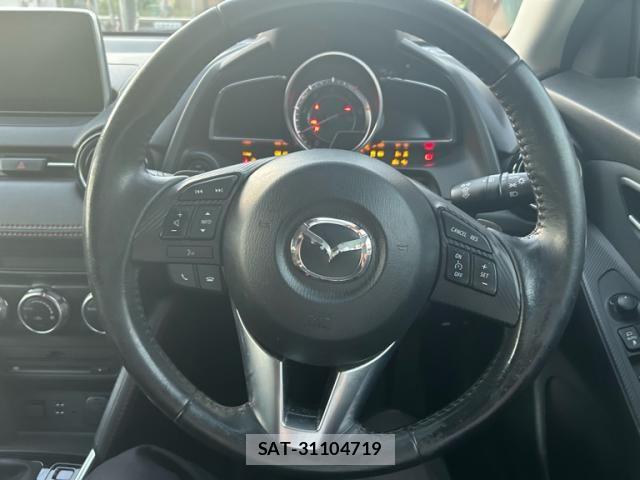Mazda DEMIO 2015-11 8457378-13