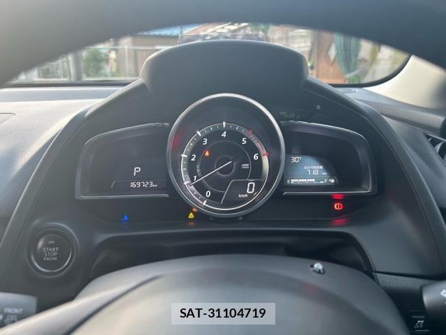 Mazda DEMIO 2015-11 8457378-14