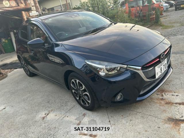 Mazda DEMIO 2015-11 8457378-1