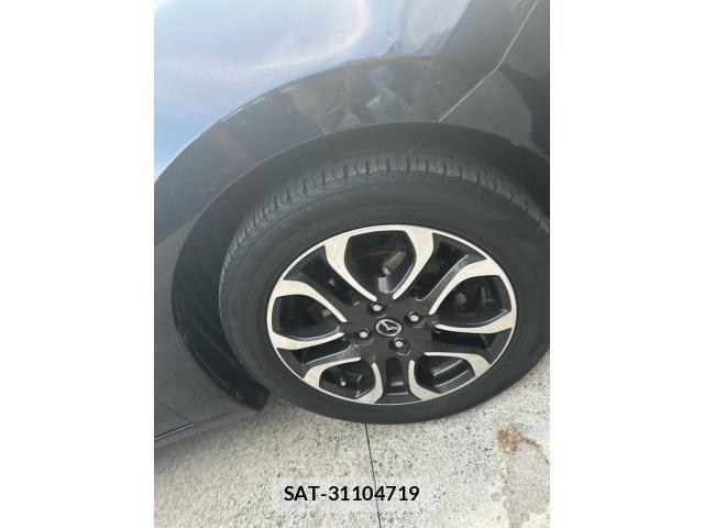 Mazda DEMIO 2015-11 8457378-4