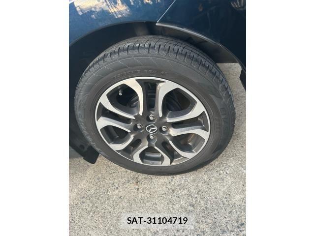 Mazda DEMIO 2015-11 8457378-6