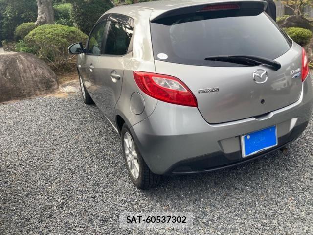 Mazda DEMIO 2011-08 8457379-3