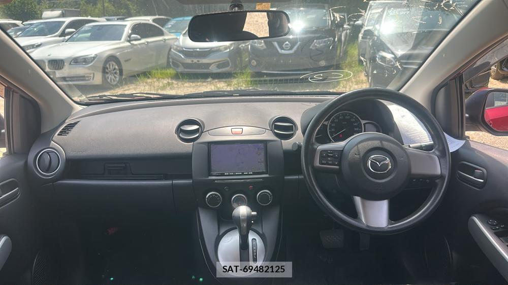Mazda DEMIO 2013-07 7736749-12