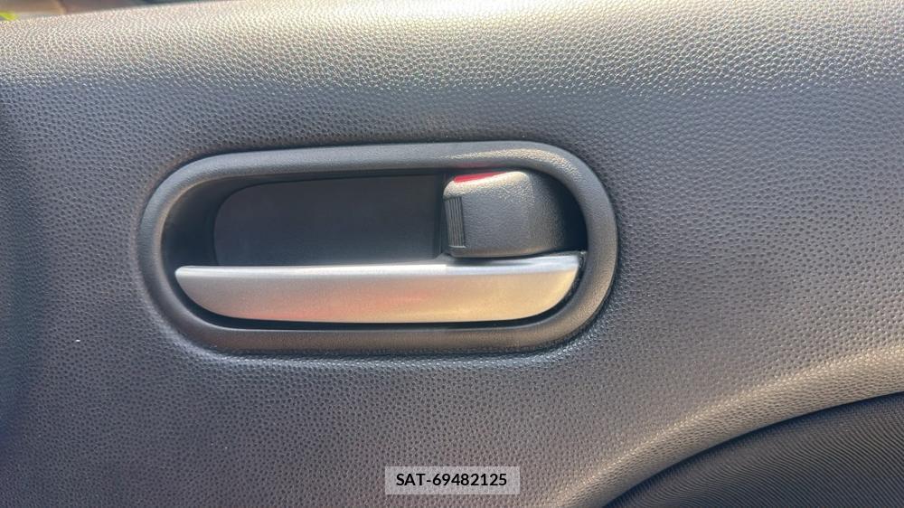 Mazda DEMIO 2013-07 7736749-19