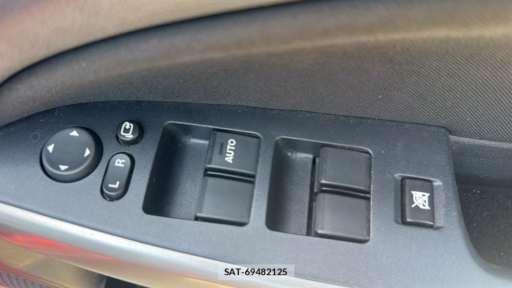 Mazda DEMIO 2013-07 7736749-20