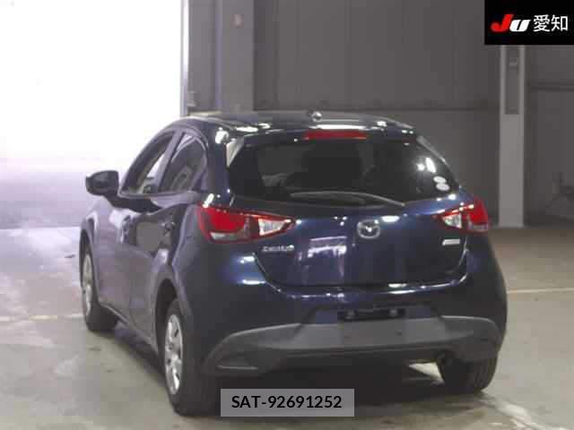 Mazda DEMIO 2015-02 8449310-1