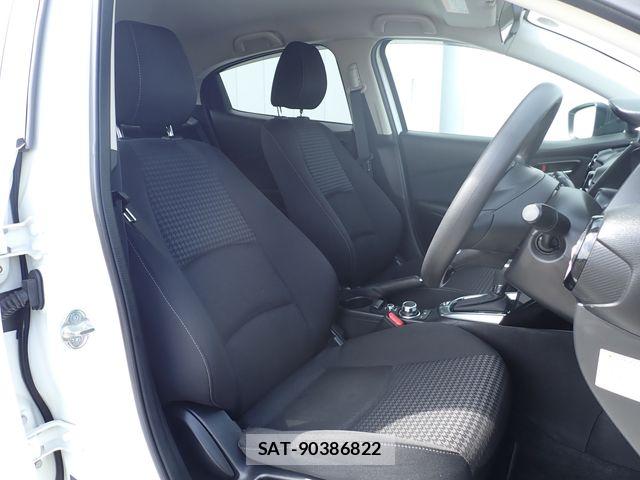 Mazda DEMIO 2019-12 8485307-14