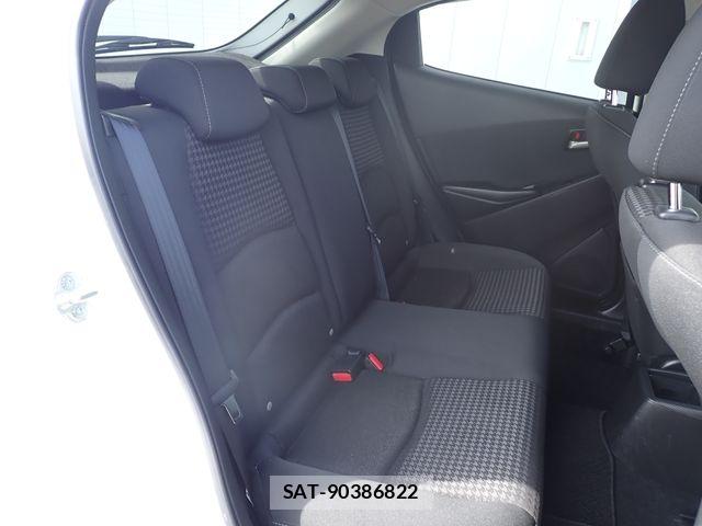 Mazda DEMIO 2019-12 8485307-15