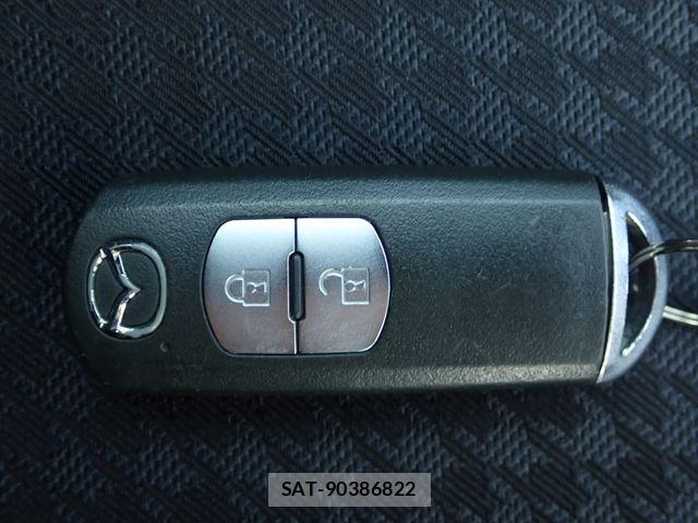 Mazda DEMIO 2019-12 8485307-18