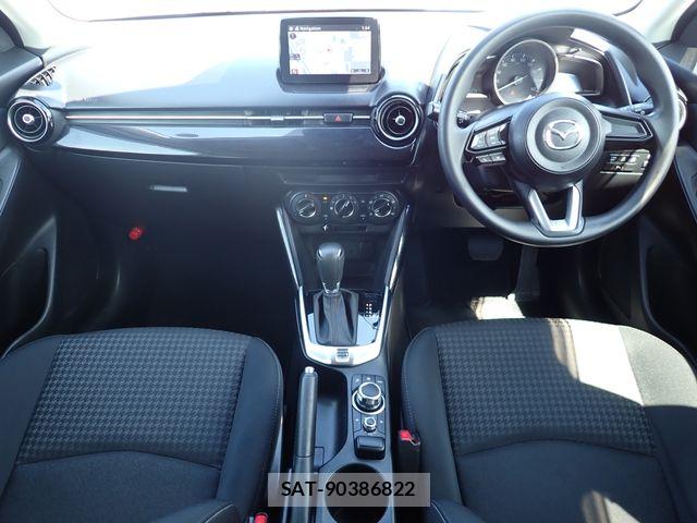 Mazda DEMIO 2019-12 8485307-1