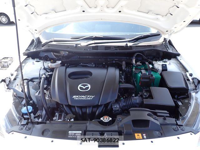 Mazda DEMIO 2019-12 8485307-3