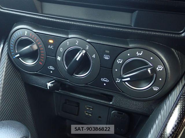 Mazda DEMIO 2019-12 8485307-7