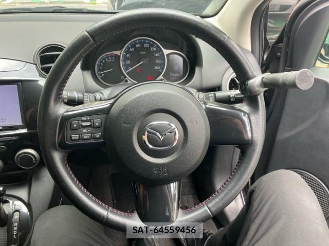 Mazda DEMIO 2014-02 8485308-14