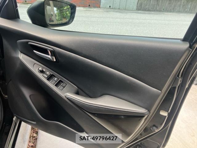 Mazda DEMIO 2016-04 8524436-8
