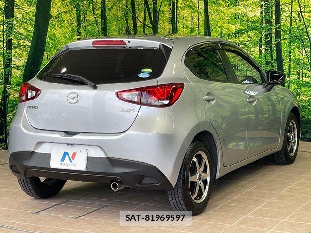 Mazda DEMIO 2017-07 8524430-17