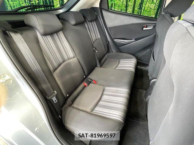 Mazda DEMIO 2017-07 8524430-8