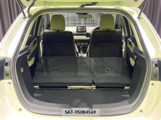 Mazda DEMIO 2015-04 8524432-9