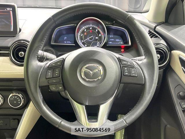 Mazda DEMIO 2015-04 8524432-10