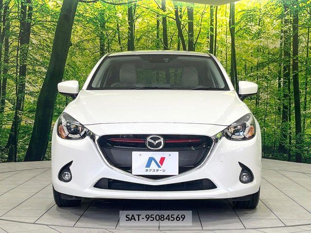Mazda DEMIO 2015-04 8524432-13
