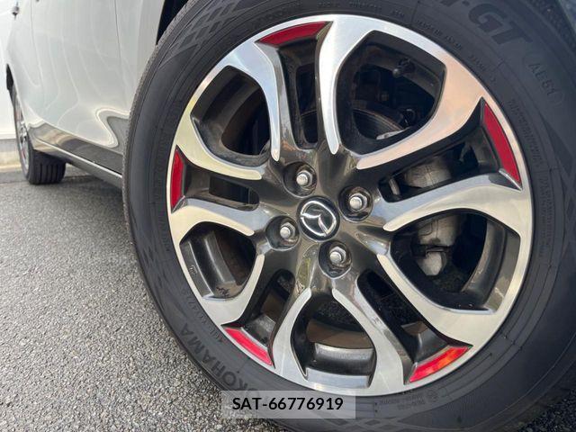 Mazda DEMIO 2015-01 8524434-13
