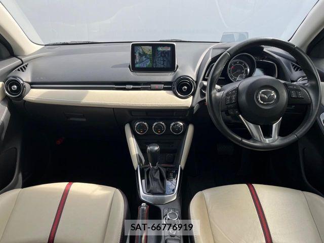 Mazda DEMIO 2015-01 8524434-1