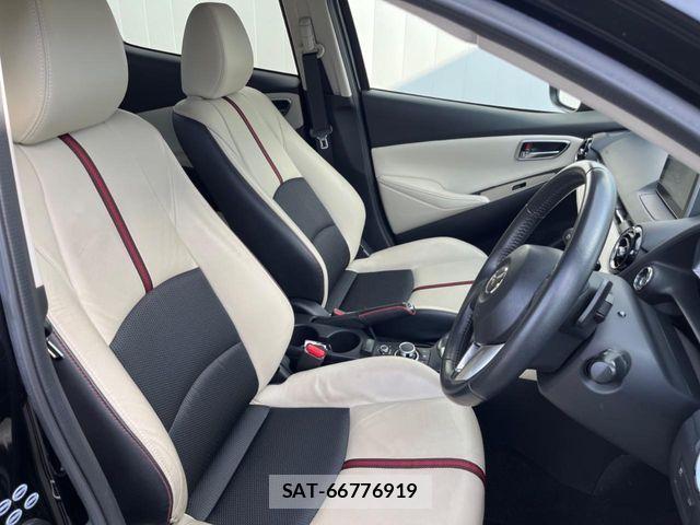 Mazda DEMIO 2015-01 8524434-8