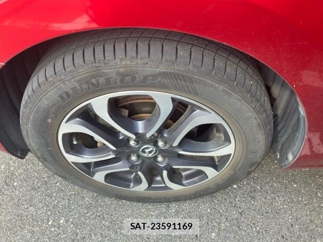 Mazda DEMIO 2018-08 8524437-10