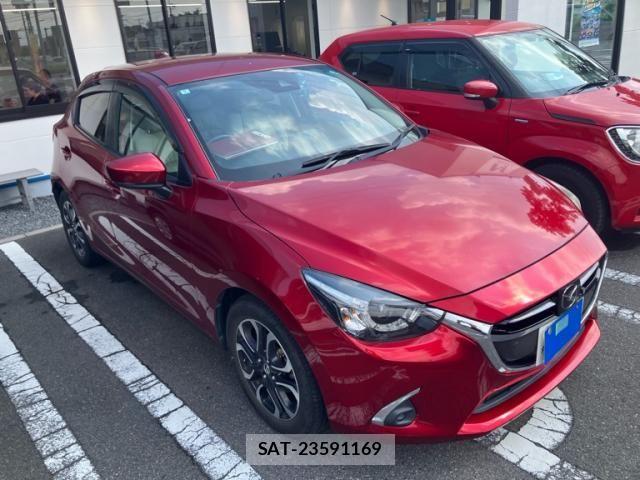 Mazda DEMIO 2018-08 8524437-1