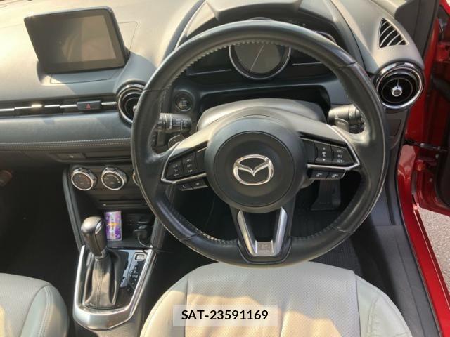 Mazda DEMIO 2018-08 8524437-19