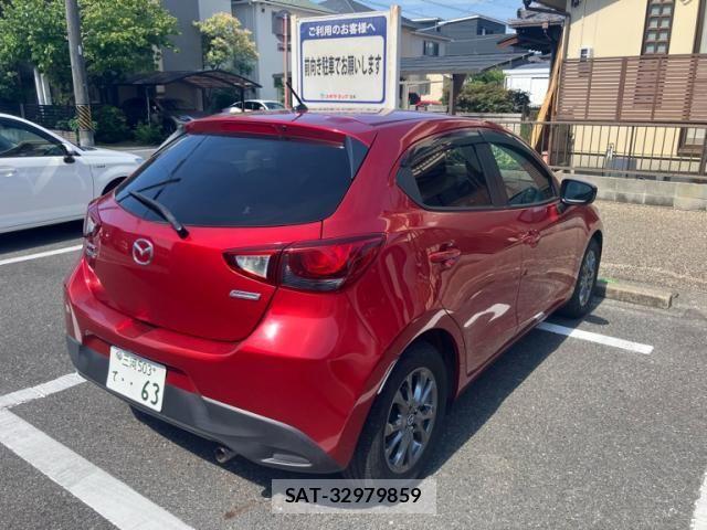 Mazda DEMIO 2015-02 8524433-1