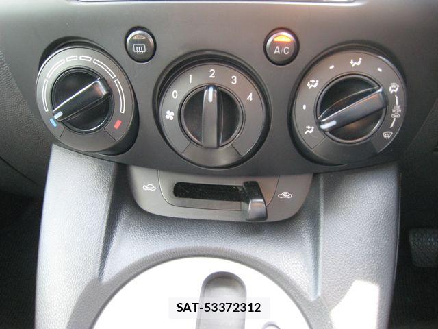 Mazda DEMIO 2012-05 8524438-6