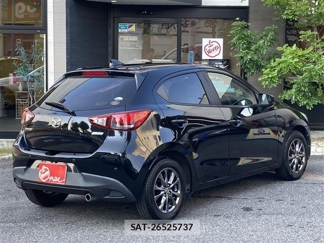 Mazda DEMIO 2018-02 8561703-2
