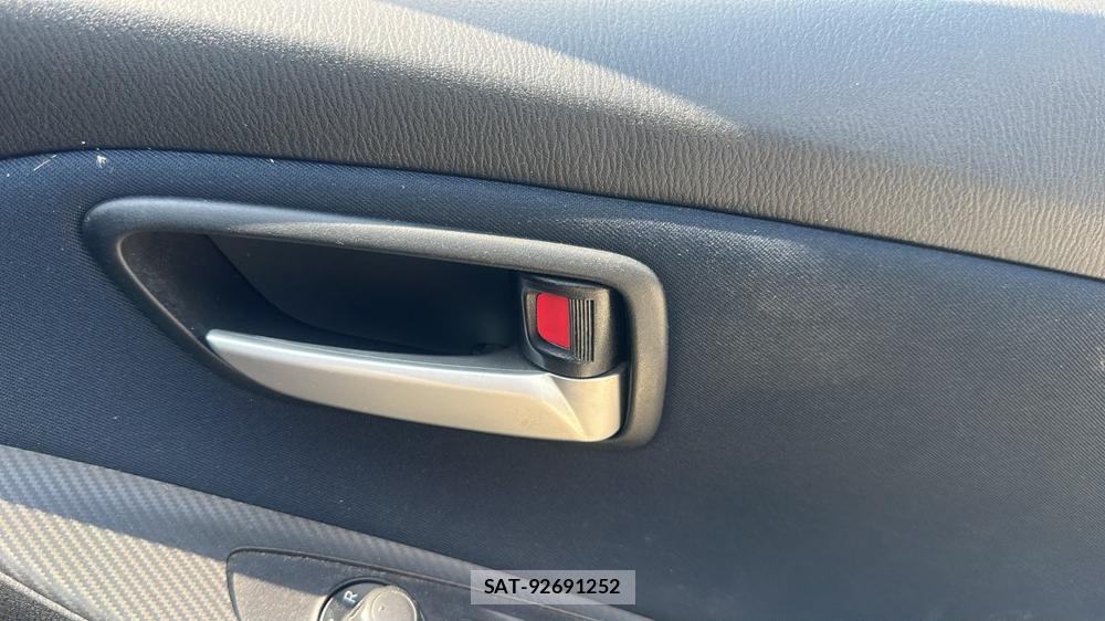 Mazda DEMIO 2015-02 8449310-18