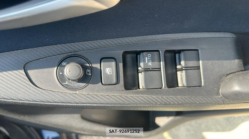 Mazda DEMIO 2015-02 8449310-19