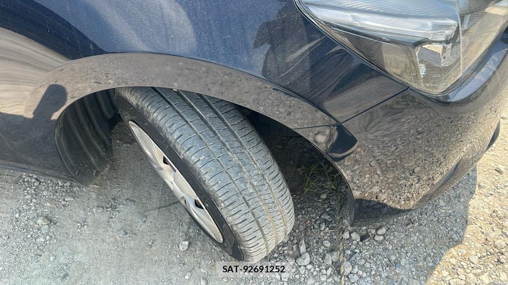 Mazda DEMIO 2015-02 8449310-28