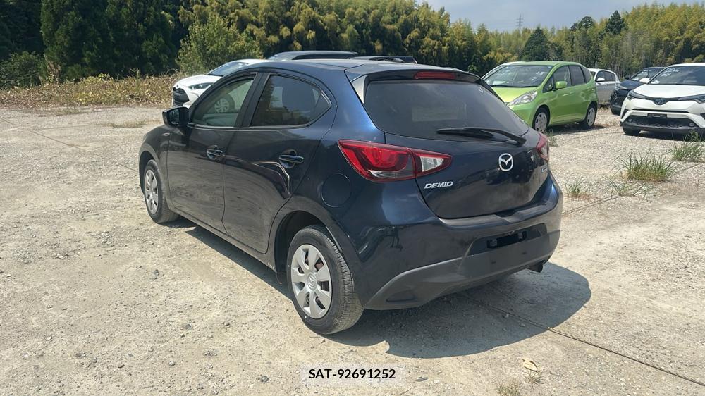 Mazda DEMIO 2015-02 8449310-2