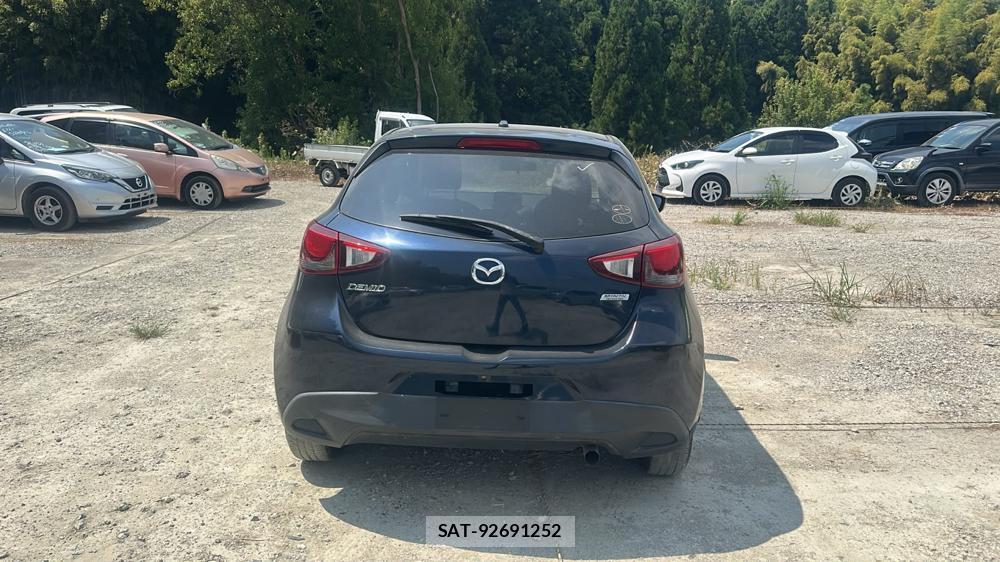 Mazda DEMIO 2015-02 8449310-3