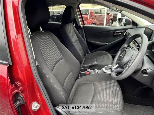 Mazda DEMIO 2018-01 8561706-12