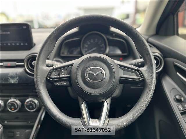 Mazda DEMIO 2018-01 8561706-19