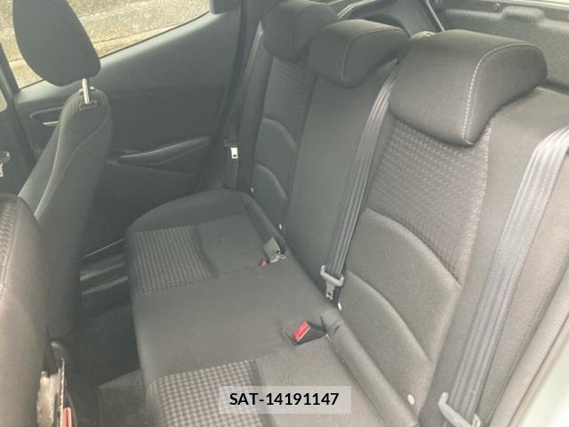 Mazda DEMIO 2018-03 8561705-11