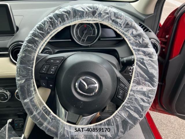 Mazda DEMIO 2014-11 8561709-17