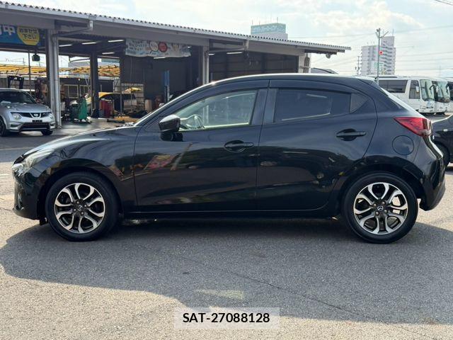 Mazda DEMIO 2015-07 8561712-18